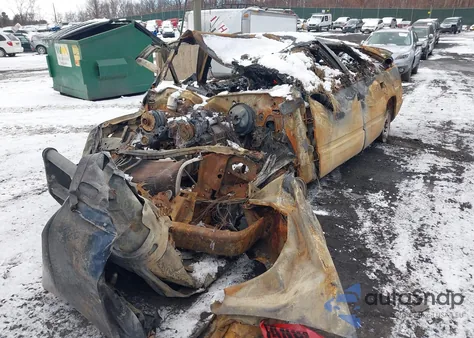 2000 Chevrolet Tahoe Z71 from USA, damaged, VIN 1GNEK13R8YR149755